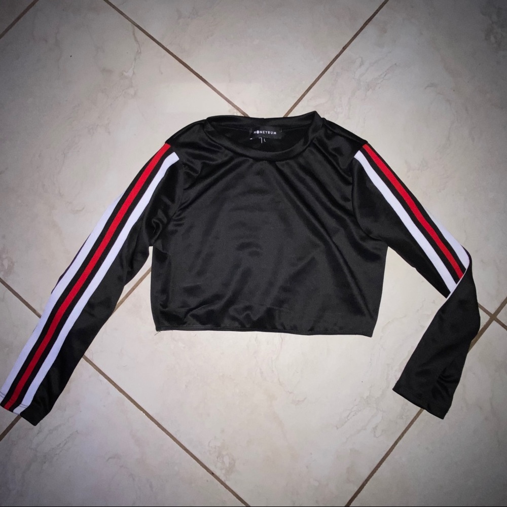 HONEYBUM BLACK STRIPED CROP LONGSLEEVE